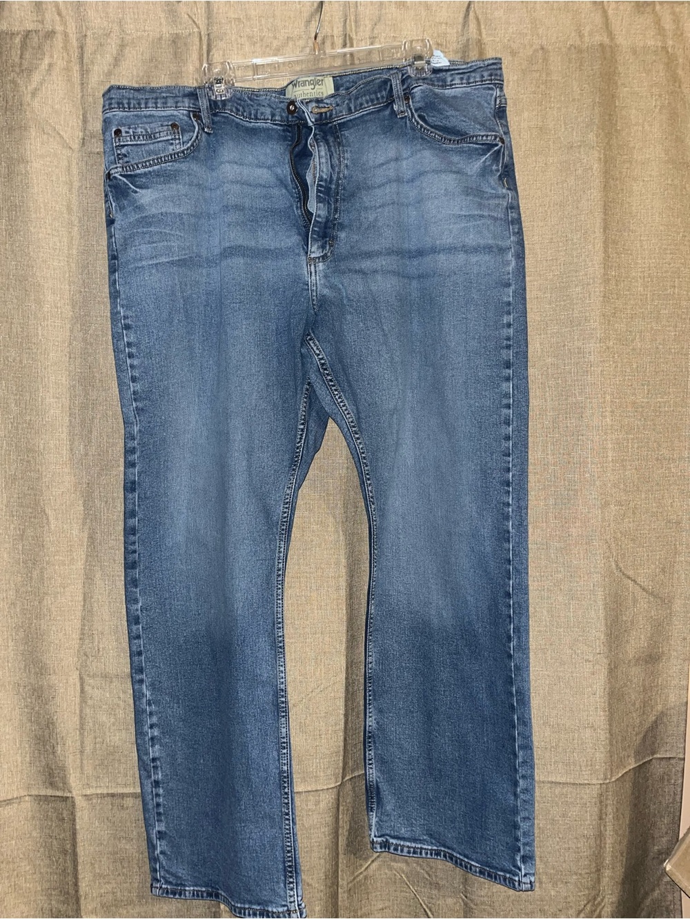 Wrangler Men's Medium Blue Straight-Leg Jeans